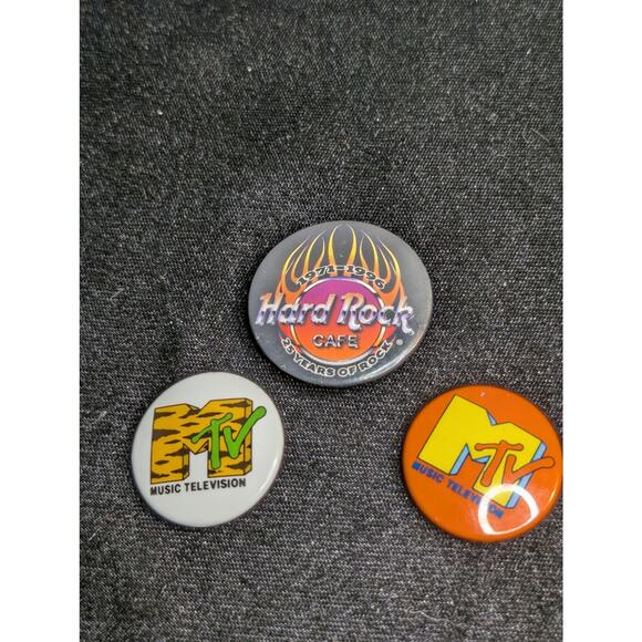Lot of Vintage Hard Rock MTV Button Pins - Picture 1 of 3